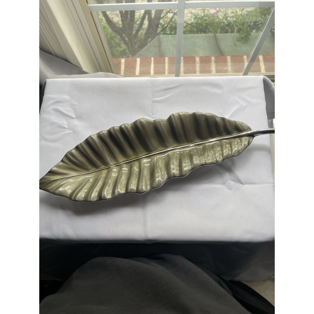 Luzerna Metal Green Art Tabletop Leaf Bowl Sculpture Made in Mexico 17 1/2"